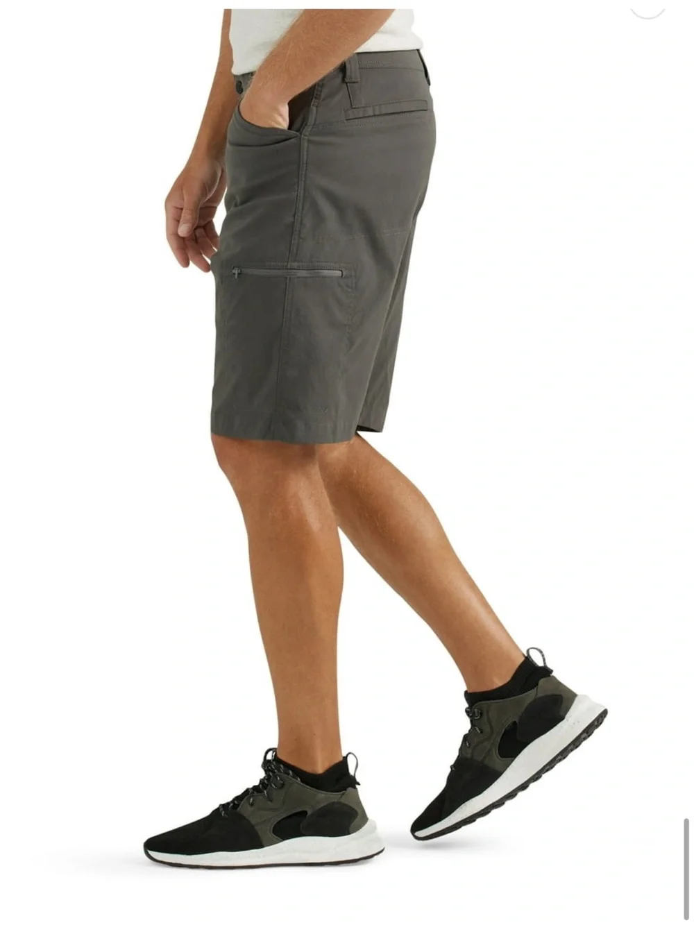 Wrangler® Men's Outdoor Performance Zip Cargo Short 38
